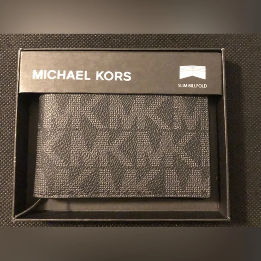Michael Kors black monogram bifold‎ men’s jet set wallet new in box